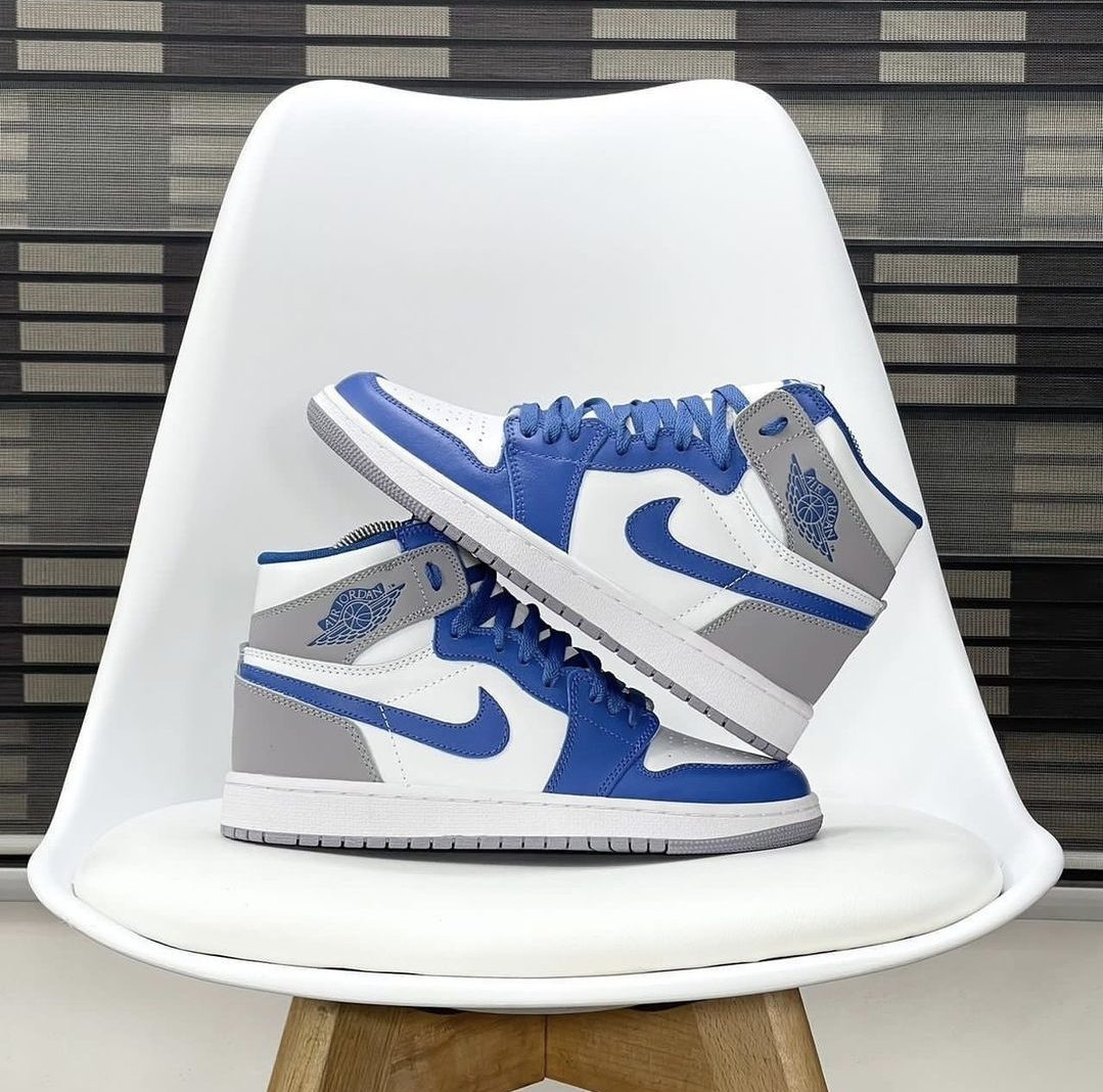 Jordan 1 True Blue