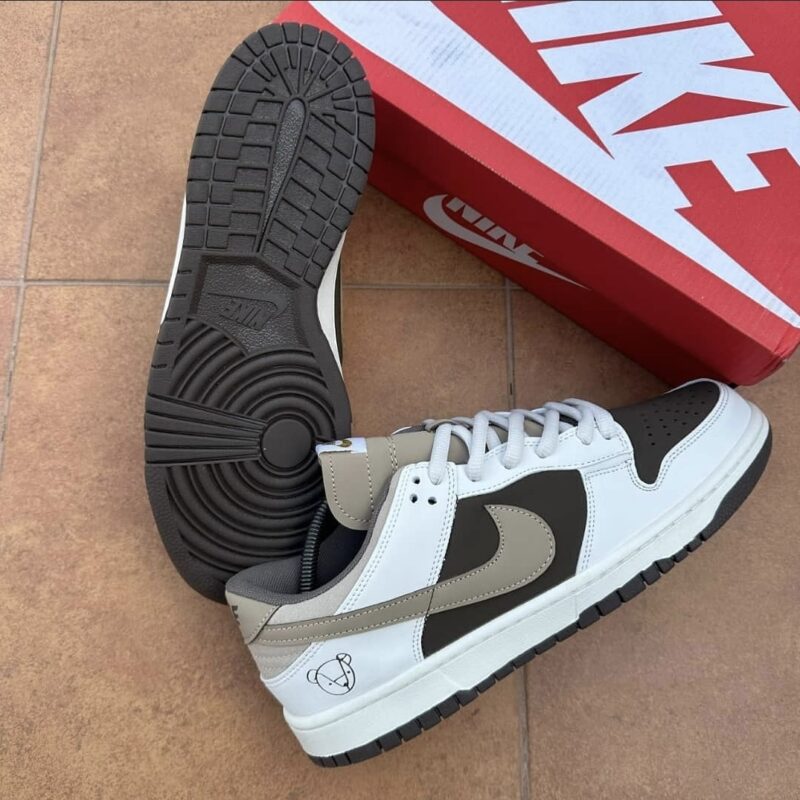 Nike SB Dunk Otomo White