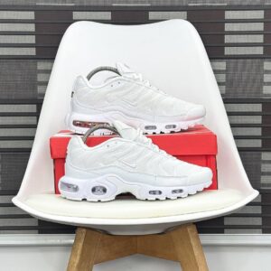 Nike Air Max Plus "Triple White"