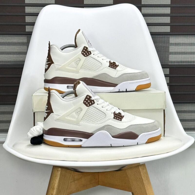 Nike Air Jordan 4 Retro "Mocha"