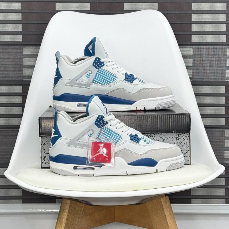 Air Jordan 4 Retro Military Blue