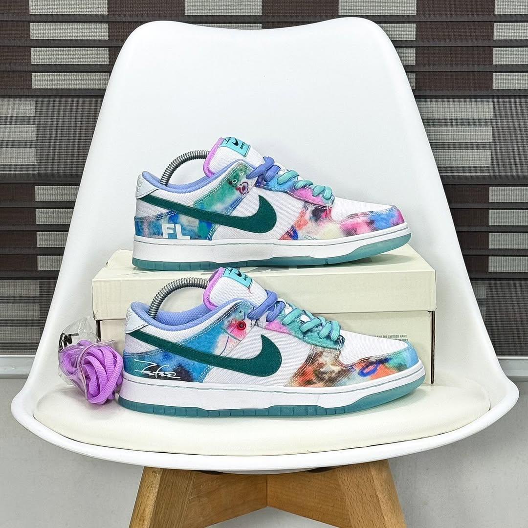 Futura Laboratories x Nike SB Dunk Low "Bleached Aqua" 1 Futura Laboratories x Nike SB Dunk Low "Bleached Aqua"
