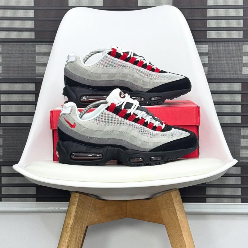 Nike Air Max 95 "Track Red"