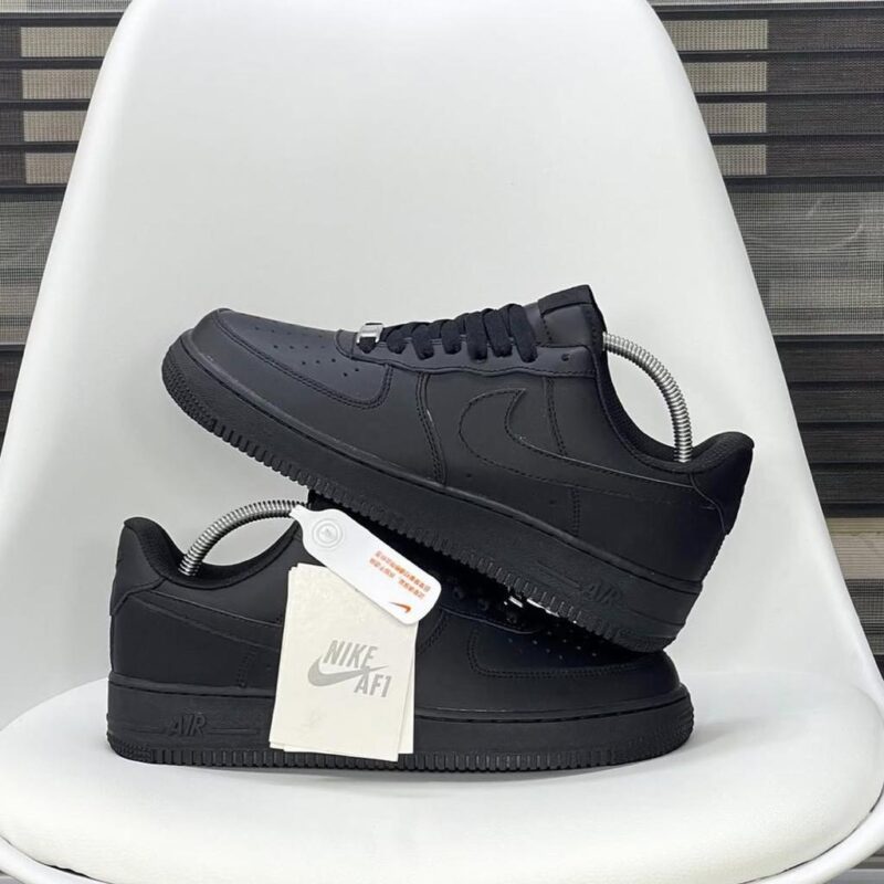 Nike Air Force 1 Low '07 "Triple Black"