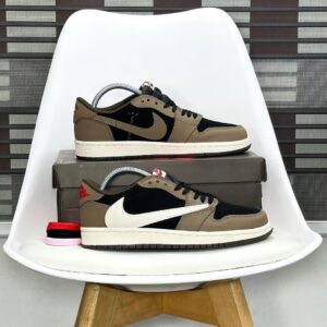 Travis Scott x Air Jordan 1 Low 'Mocha'