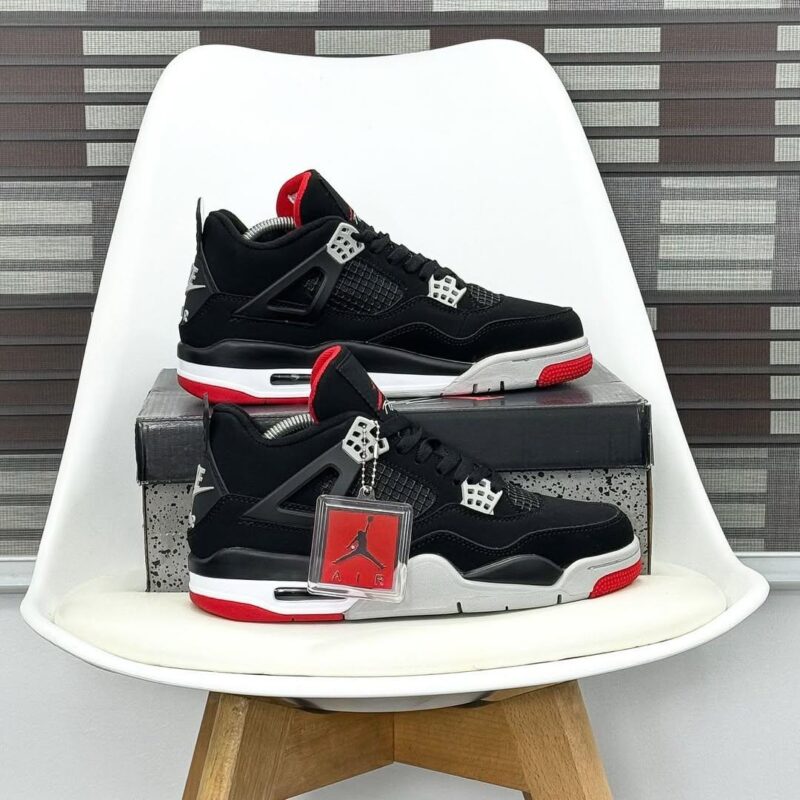 Air Jordan 4 "Bred"