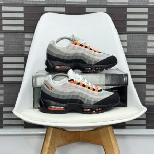 Nike Air Max 95 "Bright Mandarin"